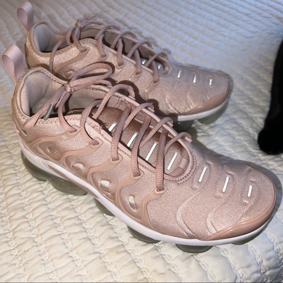 Women Nike Vapor Max Plus - Picture 2 of 5